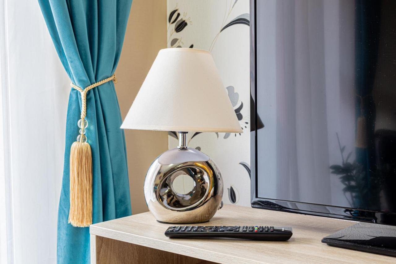 Ari Blue Apartment Ared In Kaufland Complex อาราด ภายนอก รูปภาพ