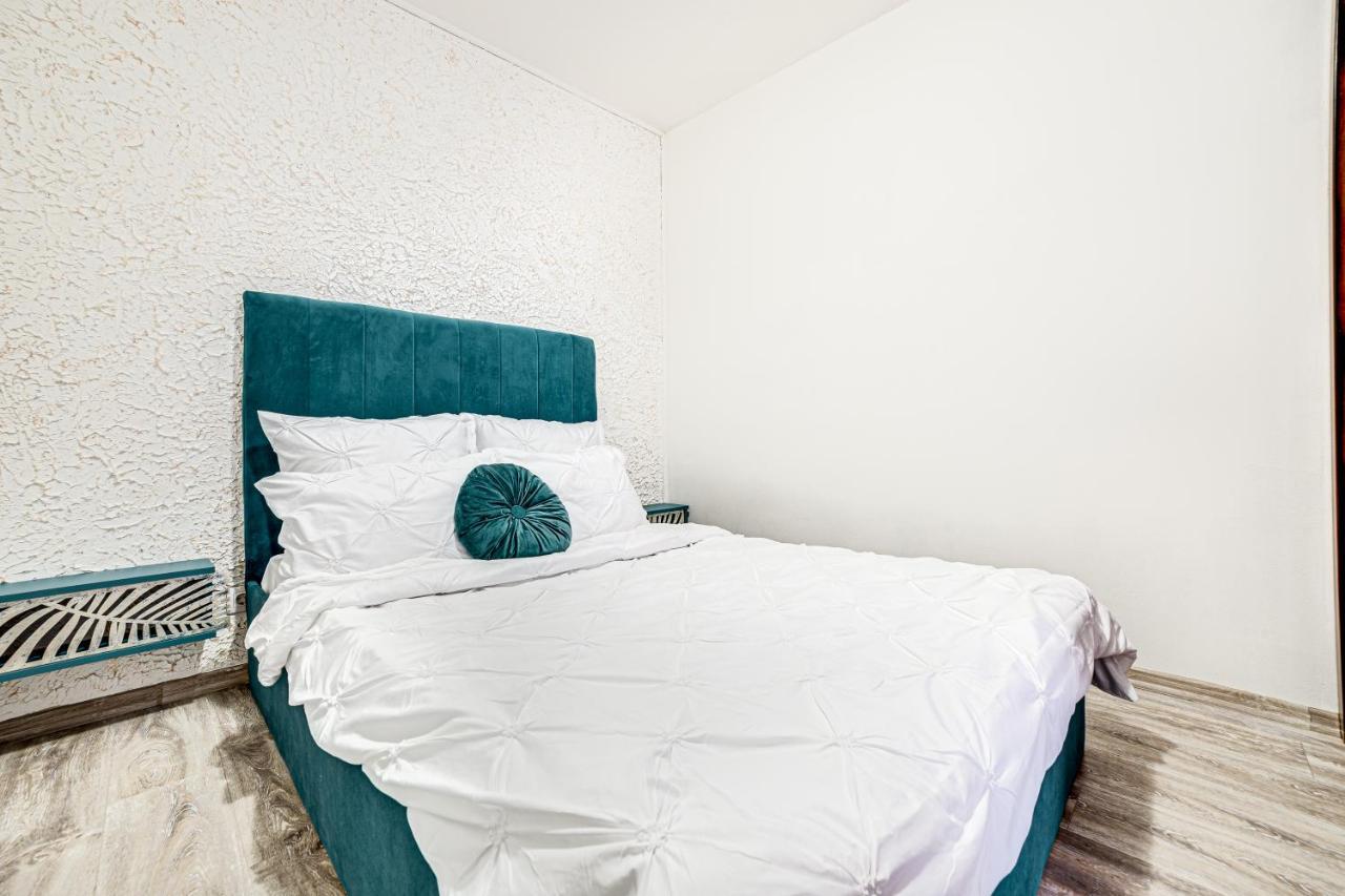 Ari Blue Apartment Ared In Kaufland Complex อาราด ภายนอก รูปภาพ